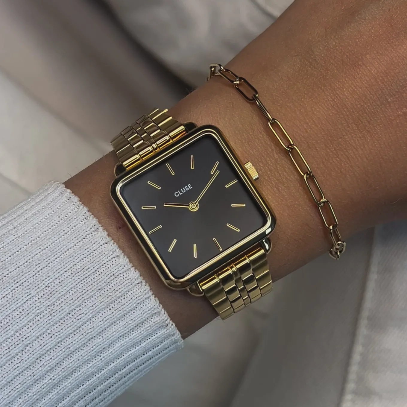 Clearance Gift Box La Tétragone Black Steel Watch & Paperclip Chain Bracelet, Gold Colour Damen La Tétragone