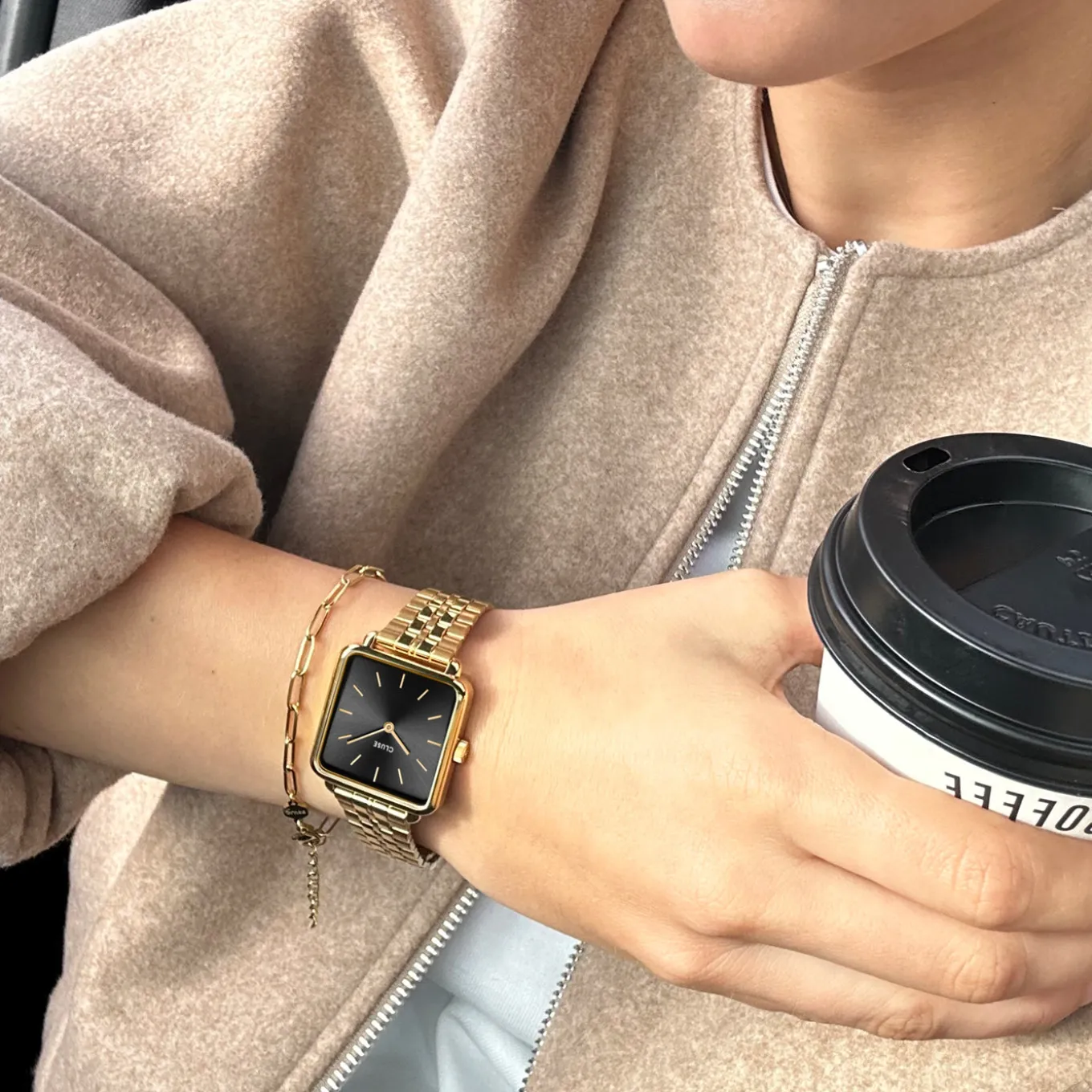 Clearance Gift Box La Tétragone Black Steel Watch & Paperclip Chain Bracelet, Gold Colour Damen La Tétragone