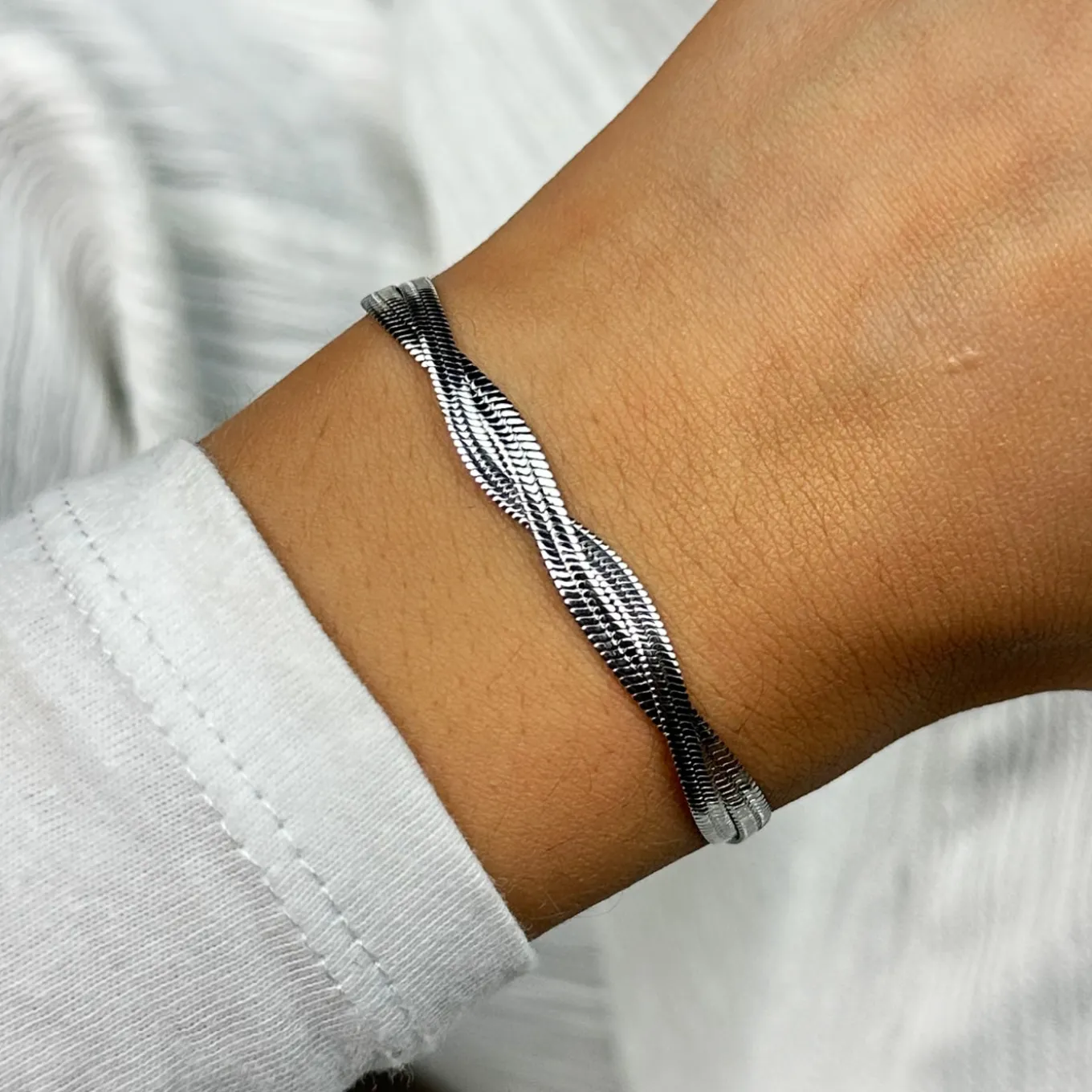 Outlet Élevé Twisted Snake Bracelet, Silver Colour Armbänder